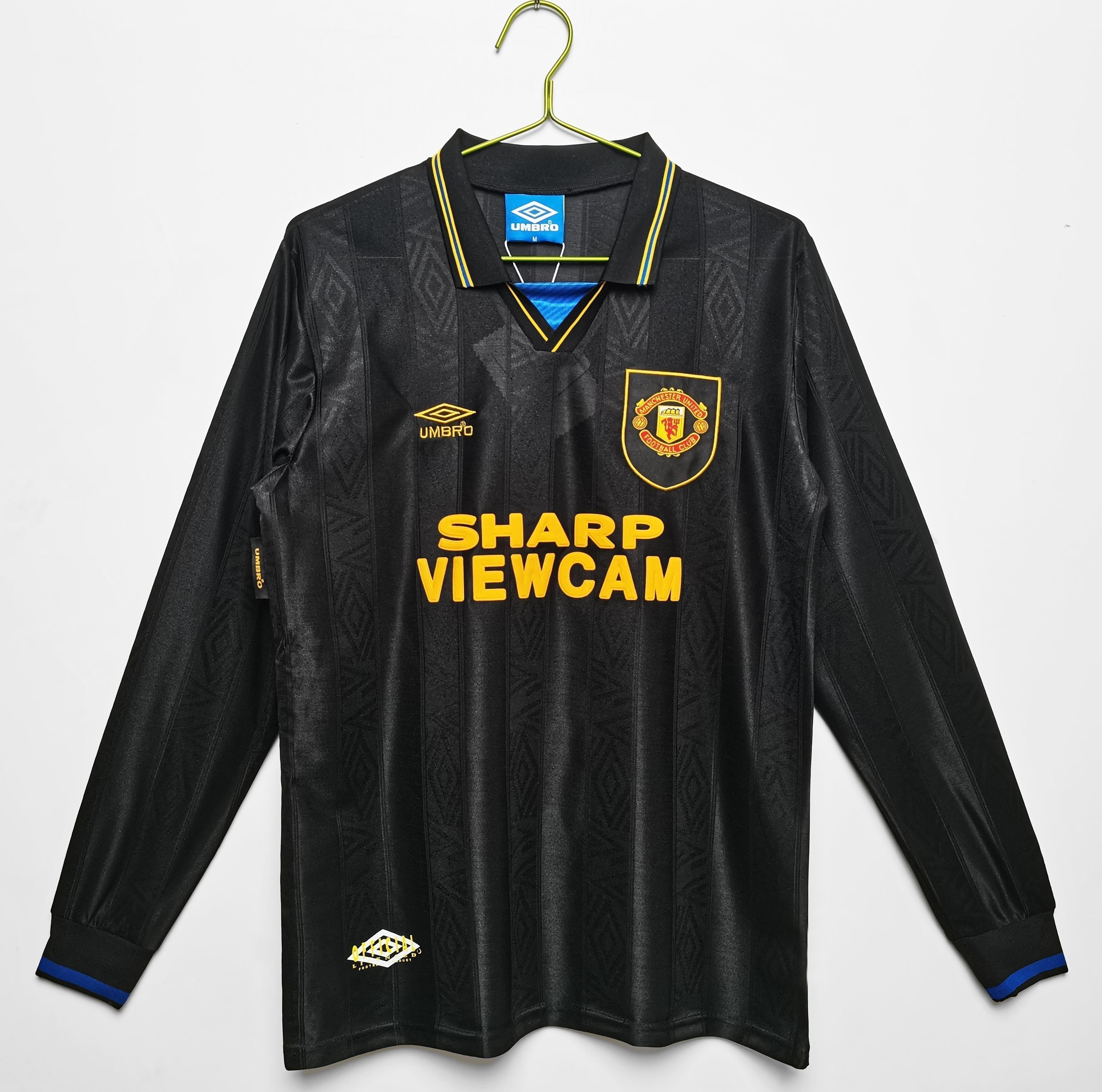 Manchester United Retro Shirt 1993-1995 - Long Sleeve Away