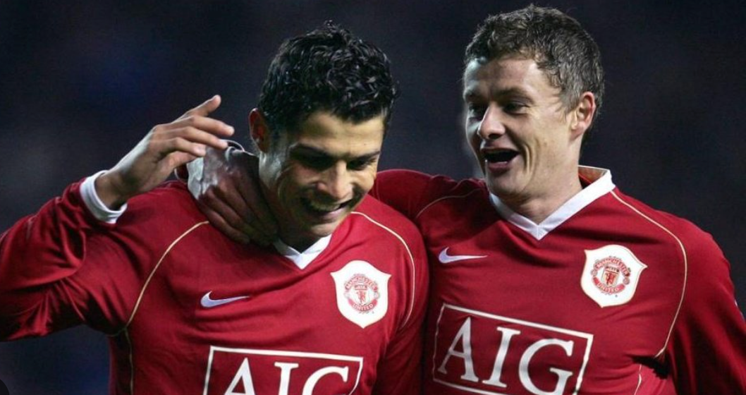 Manchester United Retro Shirt 2006-2007 - Long Sleeve Home