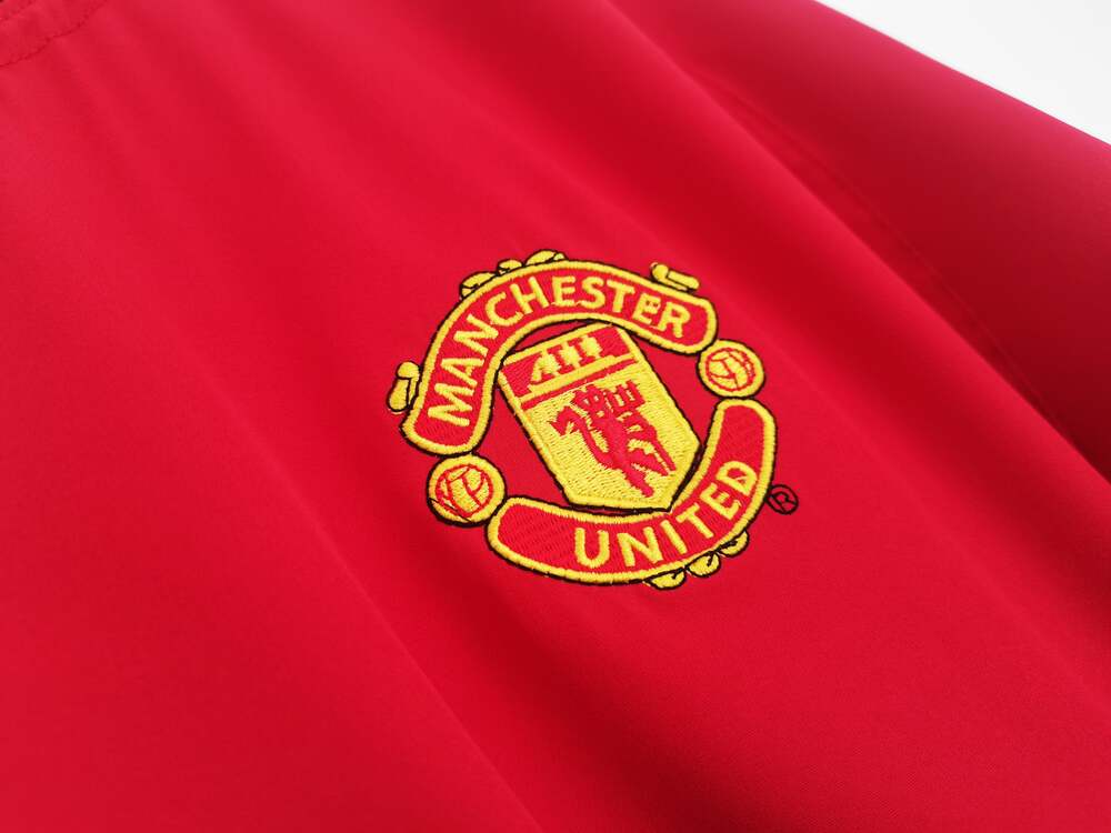 Manchester United 2003-2004 Long-Sleeve Retro Shirt