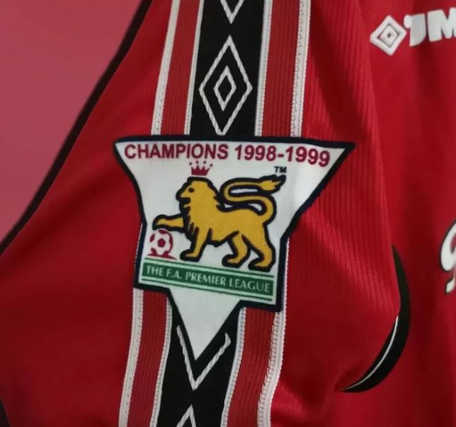 Manchester United 1998-1999 Home Retro Shirt