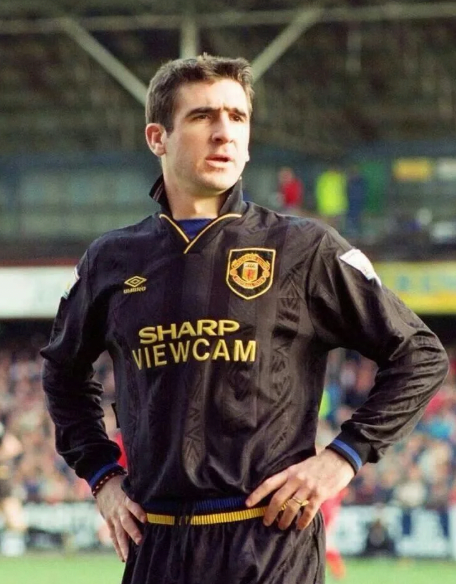 Manchester United Retro Shirt 1993-1995 - Long Sleeve Away